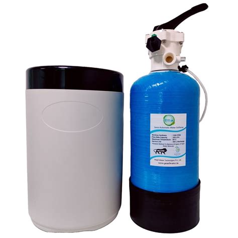 ISO Certified 2000 LPH Semi Automatic Water Softener Pearl Water