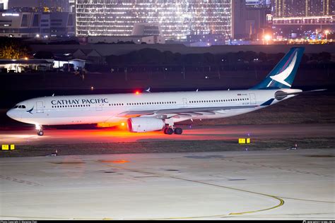 B Lar Cathay Pacific Airbus A Photo By Wanping Chen Id