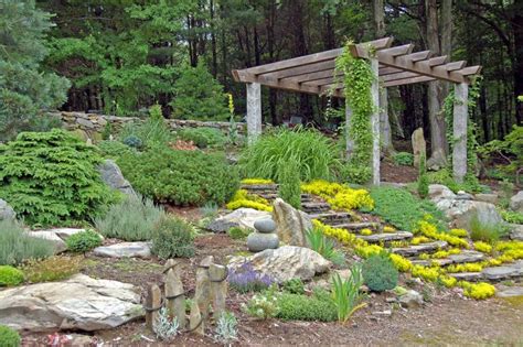 Simple And Easy Rock Garden Ideas