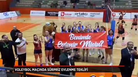 Voleybol Ma Nda S Rpriz Evlenme Teklifi Dailymotion Video