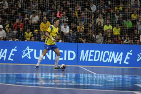 Brasil Estreia Com Goleada No Torneio Internacional De Futsal Feminino