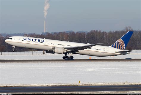 N59053 Boeing 767 424 ER United Airlines Moritz Babl JetPhotos