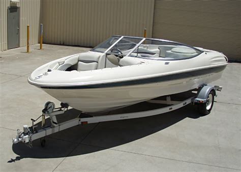 BAYLINER CAPRI 2050LX BOWRIDER 2000 Apex Marine