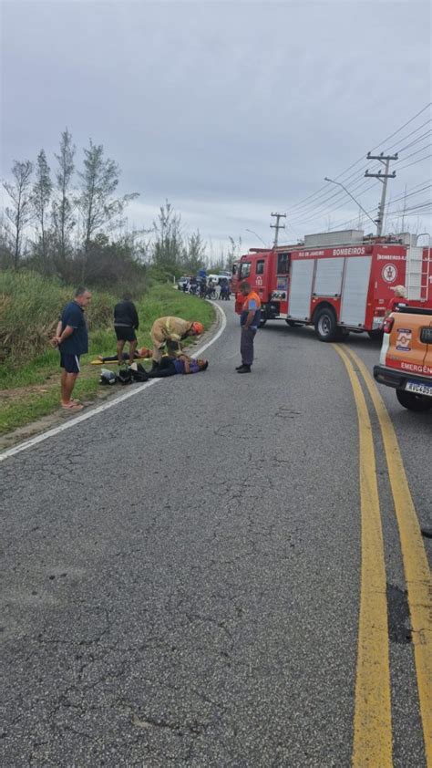 Acidente De Moto Na Rj Em Arraial Do Cabo Deixa Uma Pessoa Ferida