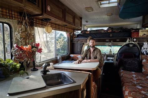 Leben Im Campervan Fotografin Zeigt Wie Aussteiger Auf Reisen Leben