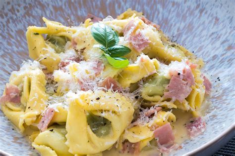 Tortellini Alla Panna Rezept So Schmeckt S Wie Beim Italiener