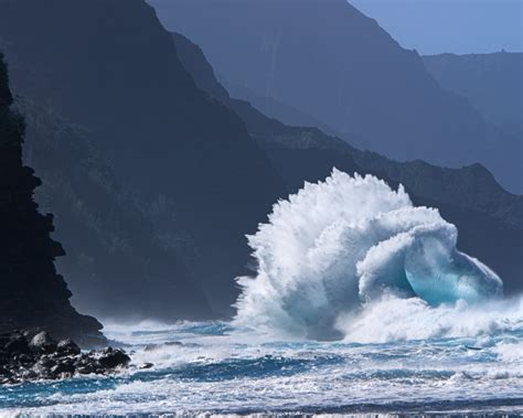 Big Wave Kee Beach Kauai Hawaii Photography By Brian Luke Seaward