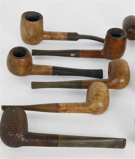 Collection Of 12 Vintage Wooden Pipes Collection Of 12 Vintage Wooden