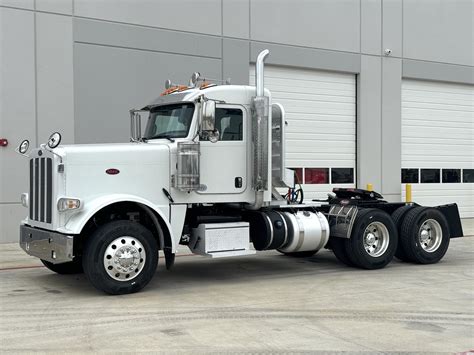 2019 Peterbilt 389 - Forge Truck Centers