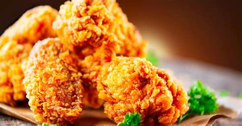 Maryland Fried Chicken Authentic Recipe | TasteAtlas