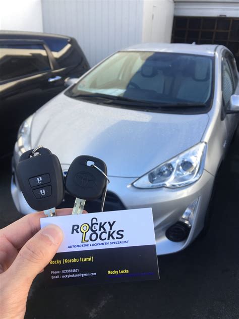 MAKING A REMOTE KEY FOR TOYOTA AQUA NHP10 Rockylocks Automotive