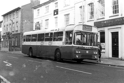 The Transport Library London Country Aec Reliance Rp On Route