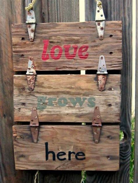 Pin By Lyn Littrell On Garden Signs Garden Signs Toy Chest Decor