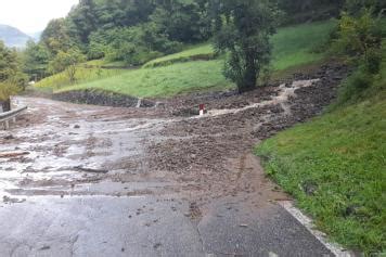 Violenti Temporali Tra Brescia E Provincia La Grandine Devasta Auto