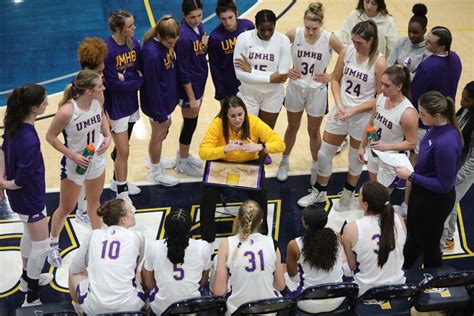 Umhb Womens Basketball Outscores Rhodes 25 2 In 4th Quarter In 64 48