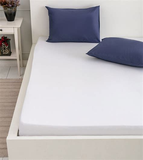 Buy LC Waikiki Oversized Double Bed Mattress Sheet In White | 6thStreet ...