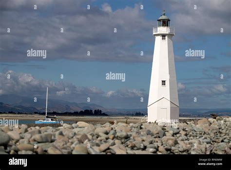 picture  tim cuff  january  port nelsons lighthouse