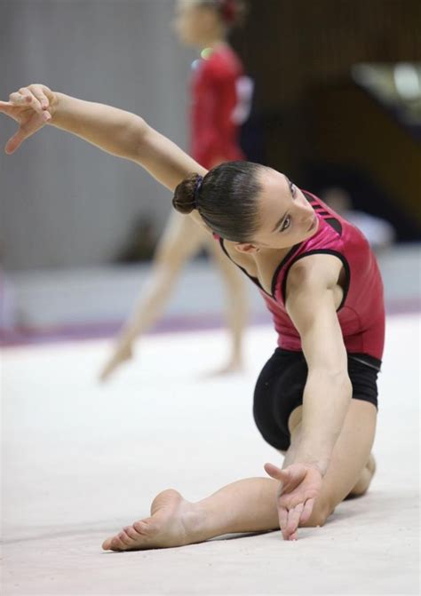 The Beautiful Lines Of Aliya Mustafina Rhythmic Gymnastics Training