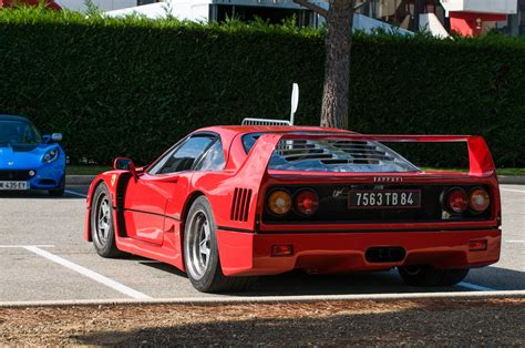 Ferrari F40 Supercars Red Car Wallpaper Coolwallpapers Me