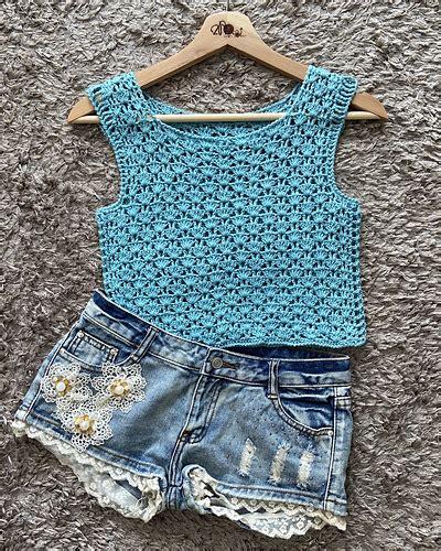 Ravelry: Summer Crop Top pattern by szeNooi