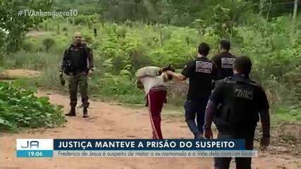 Suspeito de matar mãe e filha golpes de facão foi até a casa das