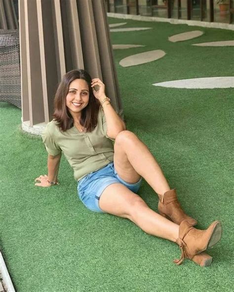 25 Hot Photos Of Khushboo Kamal In Bikini And Stylish Outfits Wiki Bio Tv Shows Web Series