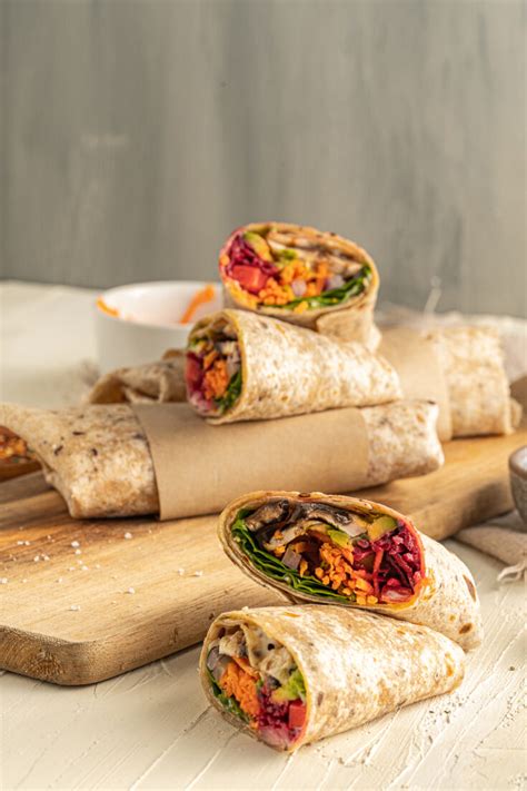 Easy Vegan Veggie Wrap - Healthy Raw Veggie Wraps