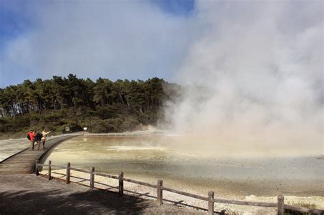 New Zealand Diary - Rotorua, Waiotapu Thermal Springs