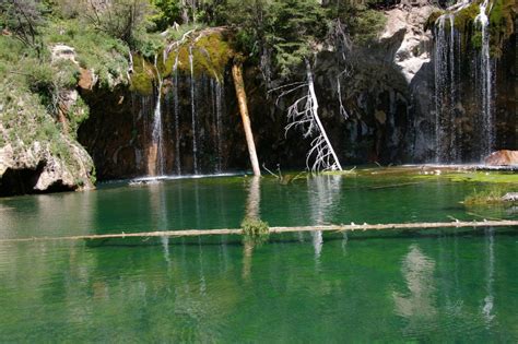 Hanging Lake, Glenwood Canyon, Colorado - Beautiful places. Best places in the world. Shut up ...