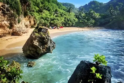 Eksostisme Pantai Krokoh Di Gunung Kidul Hidden Paradise Bagi Penikmat