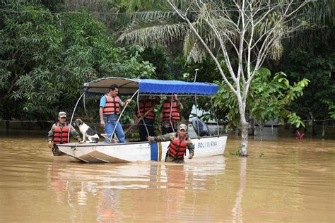 Abi Evac An A Familias Afectadas Por Inundaciones En Barrios De Cobija