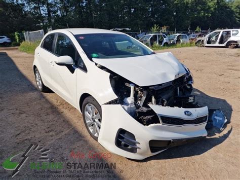 Kia Rio Iii Cvvt V Salvage Vehicle White