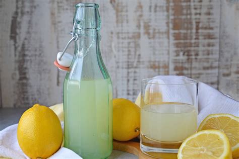 Limoncello Recipe An Italian Homemade Limoncello Liqueur