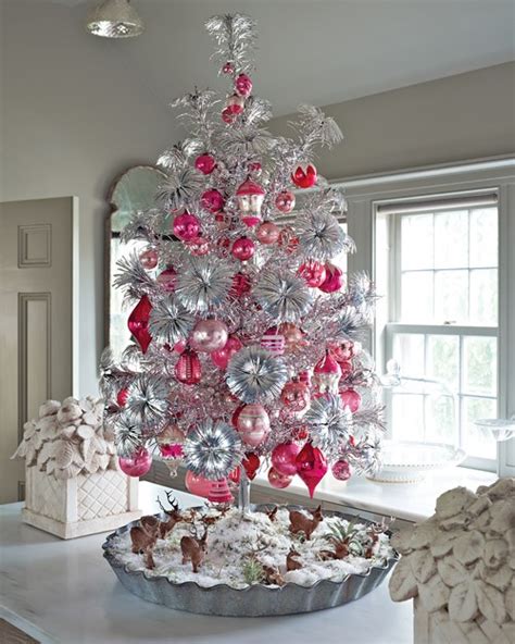 53 Exciting Silver And White Christmas Tree Decor Ideas Digsdigs