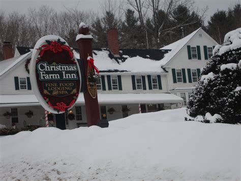 christmas farm inn | Christmas farm, Christmas home, Christmas joy