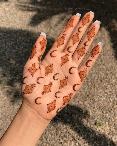 Pin Von Ayesha Auf HENNA In 2024 Hochzeit