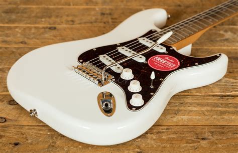 Squier Classic Vibe 70s Strat Laurel Olympic White Peach Guitars