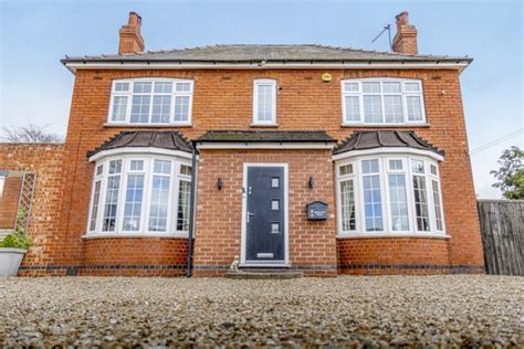 5 Bed Detached House For Sale In Dunholme Road Scothern Lincoln