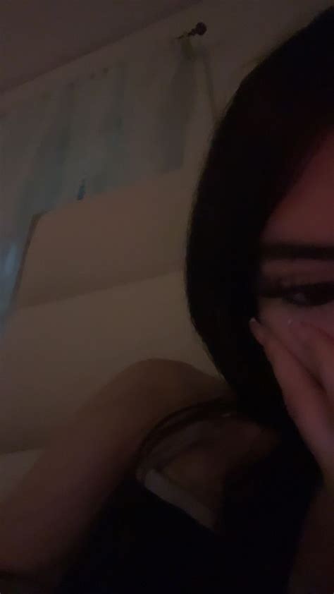 Pin by ᥫ on pfps Half face pics snapchat Pretty latina Pretty brunette