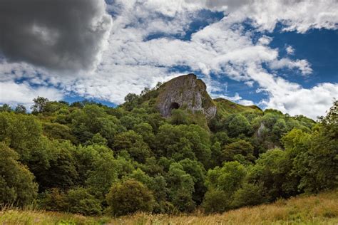 Exploring Thors Cave | PeakDistrict.org