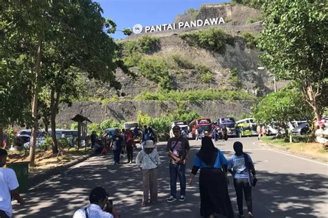 Masa Liburan Dan Tahun Baru Sudah Berlalu Pantai Pandawa Kuta Selatan