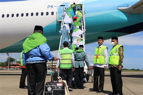 Dua Calon Haji Kloter Ii Dari Embarkasi Padang Batal Berangkat Antara