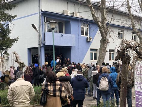 Ekipa Tanjuga Verbalno Napadnuta Tokom Izve Tavanja Sa Protesta U Novom