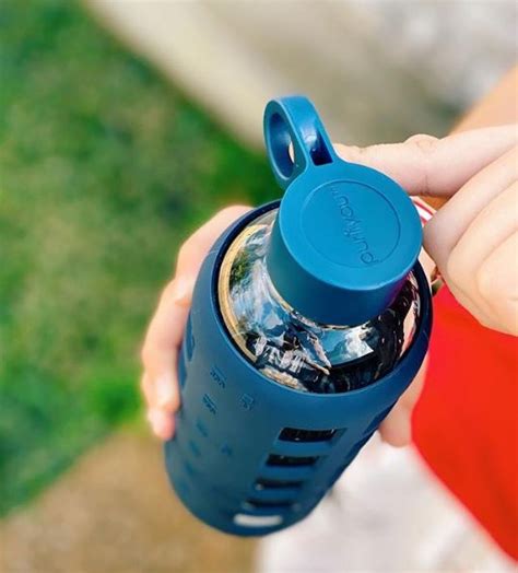 The 9 Best Glass Water Bottles Available In The UK Beeco