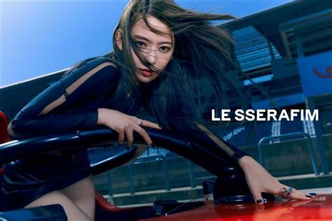 Le Sserafimルセラフィムデビューアルバム『fearless』“レーシング”をテーマにしたコンセプトフォト第一弾！ K Plaza