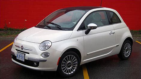 2012 Fiat 500 Lounge Review Editor's Review | Car Reviews | Auto123