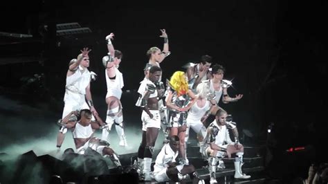 Lady Gaga Bad Romance Live Hd The Lady Gaga Applause Live Video