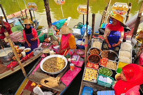 The Life Journey in Photography: Floating Market @ Hat Yai, Thailand