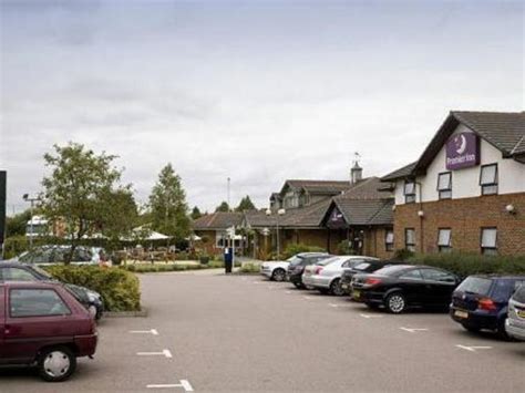 Premier Inn Hatfield Hotel (Welwyn Garden City) - Deals, Photos & Reviews