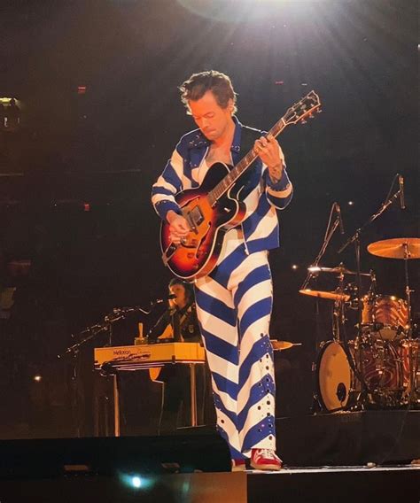 Harry Styles Madison Square Garden Night 1 Hslot 2022 Harry Styles Love On Tour Harry Styles